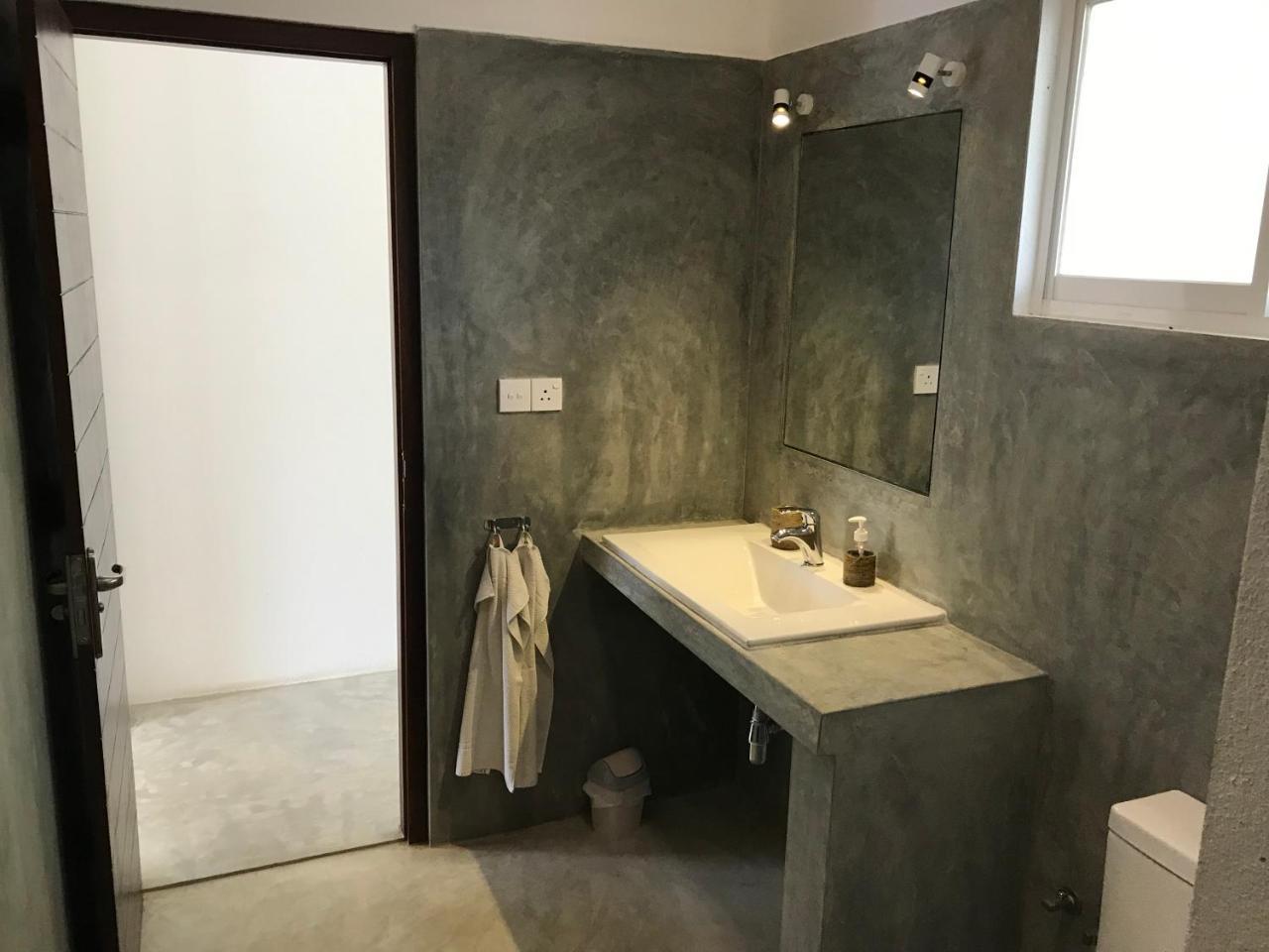 Jippie The Villa Hikkaduwa Kültér fotó