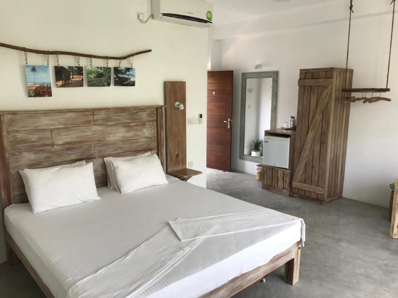 Jippie The Villa Hikkaduwa Kültér fotó