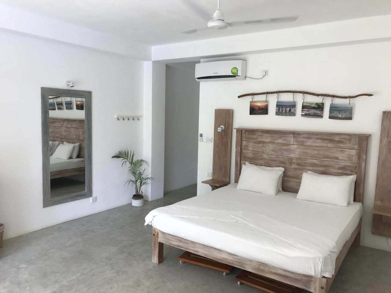 Jippie The Villa Hikkaduwa Kültér fotó